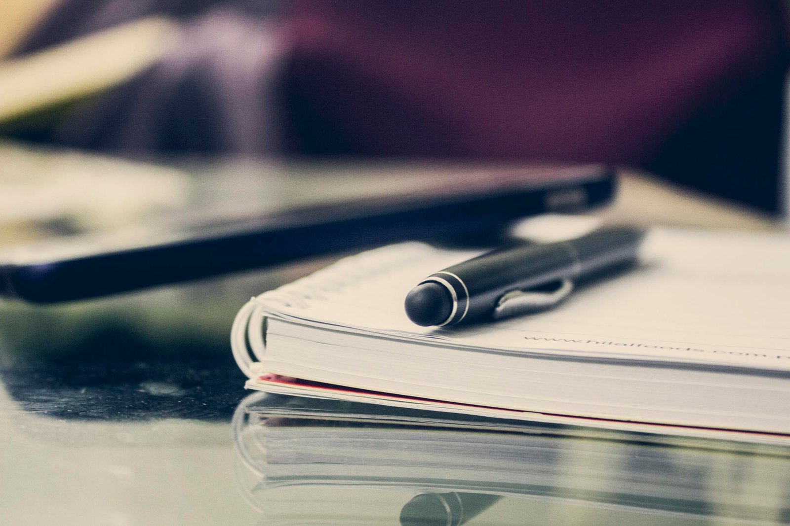 These sessions function like short, high-impact online science revision classes led by examiners.